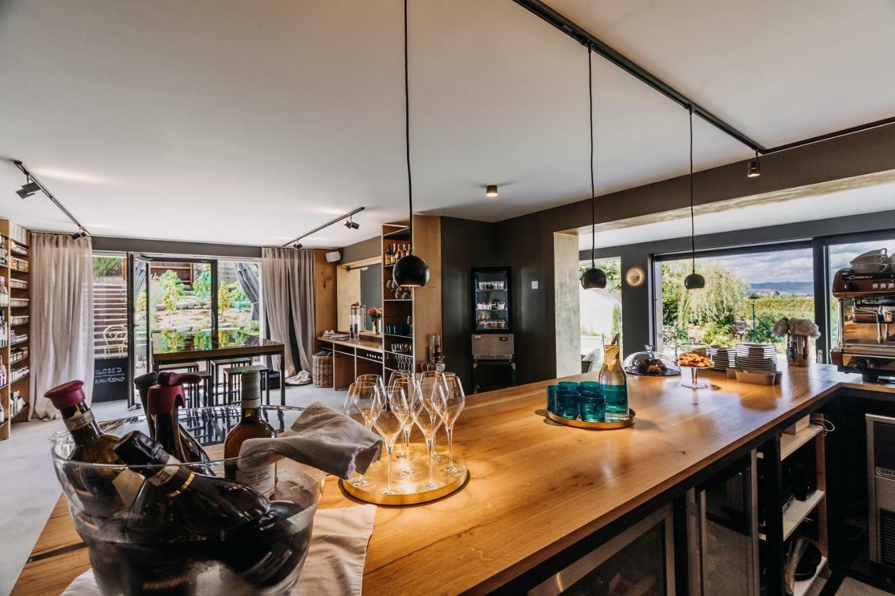 קרלובי וארי Villa Bricola - Boutique Apartments מראה חיצוני תמונה